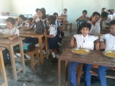 FREE FOOD  FOR  POOR CHILDREN